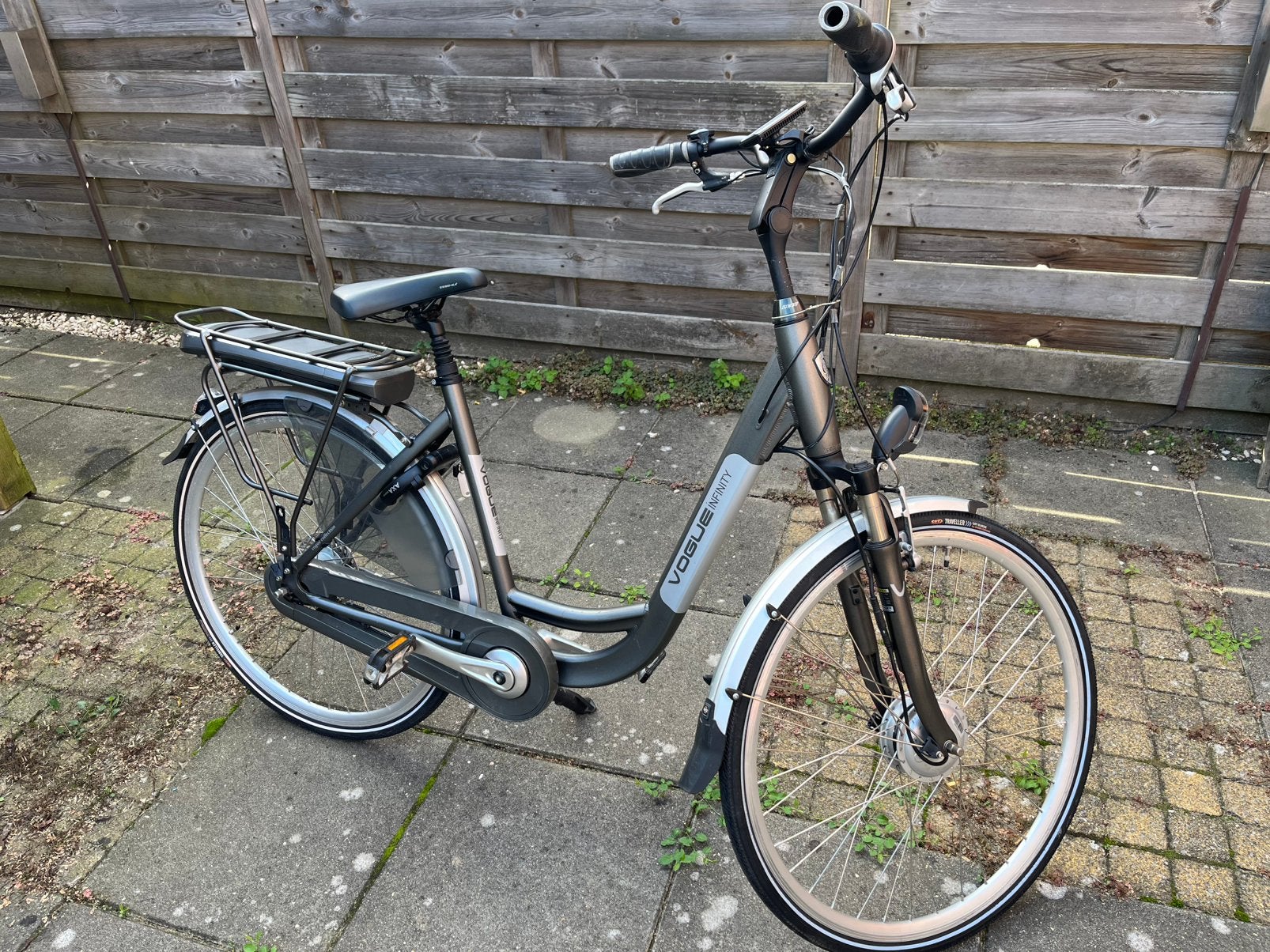 Vogue Infinity e bike., Zo goed als nieuw, 51 tot 55 cm, 50 km per accu of meer, Ophalen