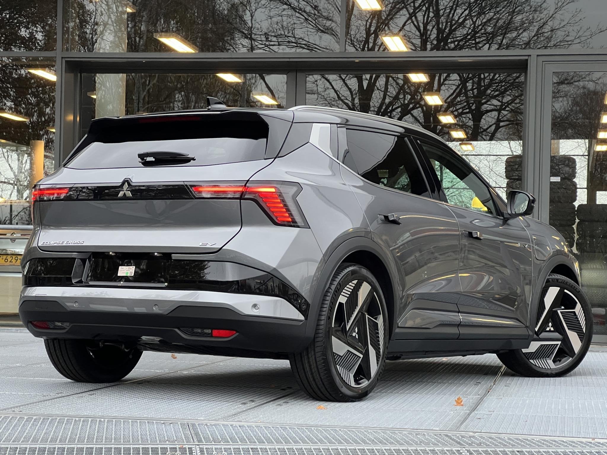 Mitsubishi Eclipse Cross Instyle 87 kWh | Harman Kardon | Pa, Auto's, Automatische klimaatregeling, 218 pk, 1801 kg, SUV of Terreinwagen