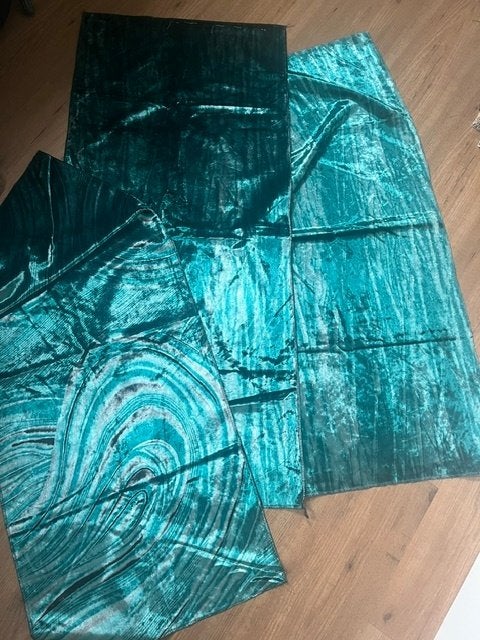 C24- Luxe interieurstoffen glans velvet Goro, Overige kleuren, Verzenden, Zo goed als nieuw, 30 tot 120 cm