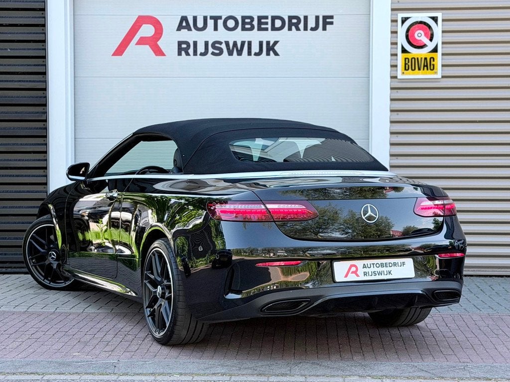 Mercedes-Benz E-klasse Cabrio 220 d AMG Line Memory/360/HuD, Auto's, Achterwielaandrijving, Euro 6, Cabriolet, Zwart