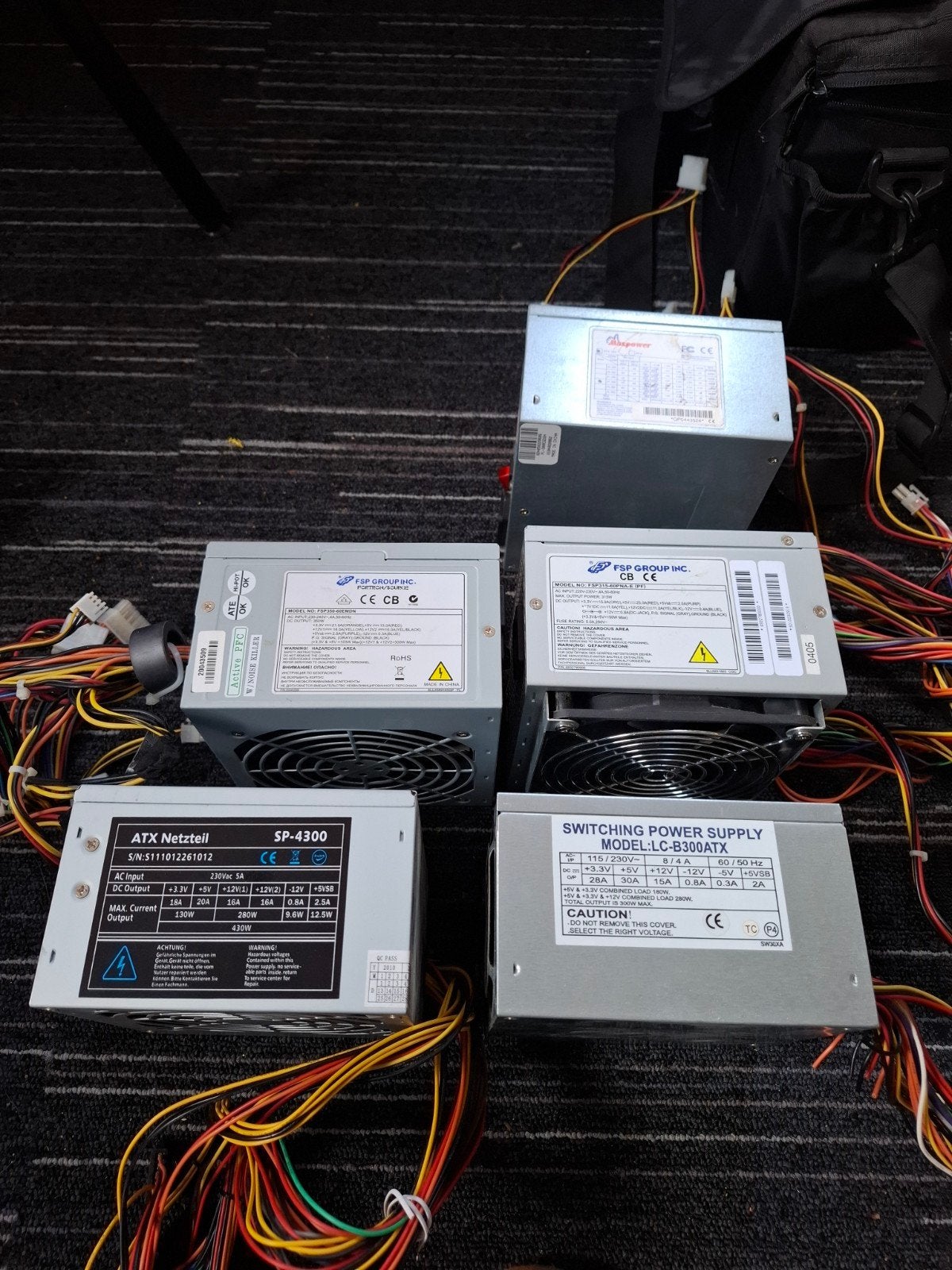 Diverse PC Voedingen - FSP, Maxpower, LC-B300ATX, SP-4300, Ophalen of Verzenden, Zo goed als nieuw