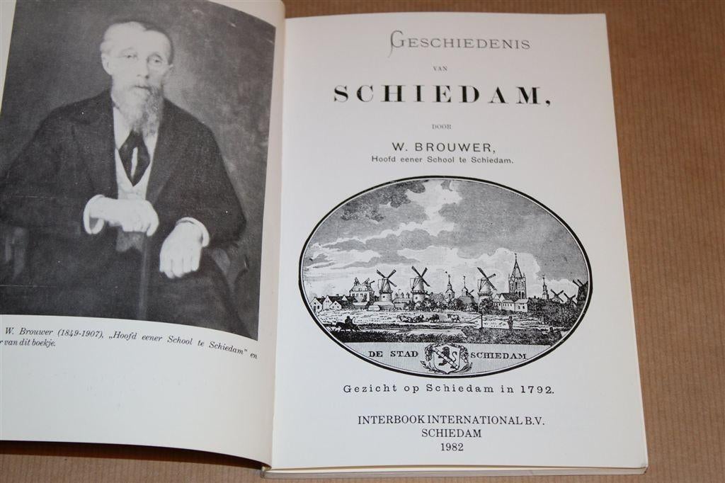 Geschiedenis van Schiedam — Heruitgave van de Editie 1897, Ophalen of Verzenden, Gelezen