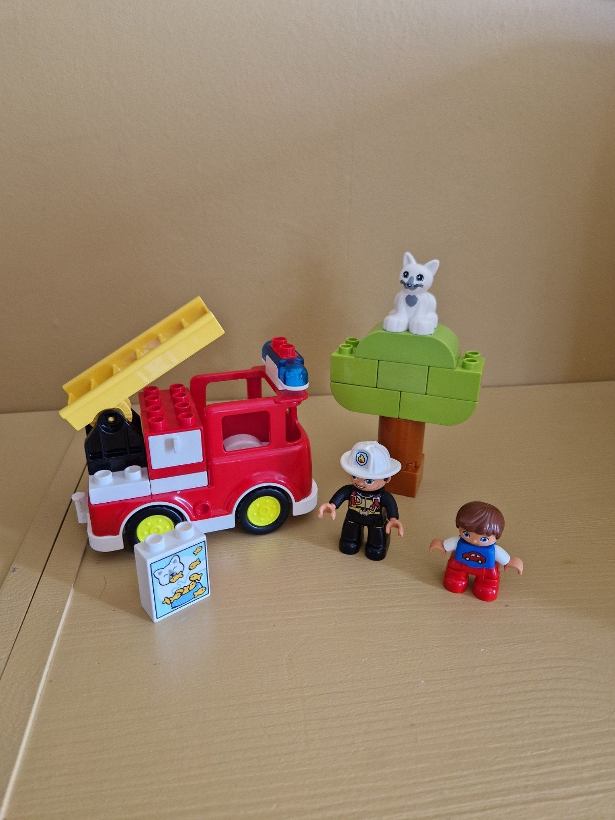 LEGO DUPLO Brandweerwagen met figuren en accessoires, Ophalen of Verzenden, Gebruikt, Overige merken