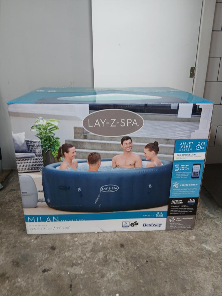 Lay-z-spa NEW IN DOOS, Tuin en Terras, Bubbelbaden en Hottubs, Ophalen, Nieuw, Opblaasbaar