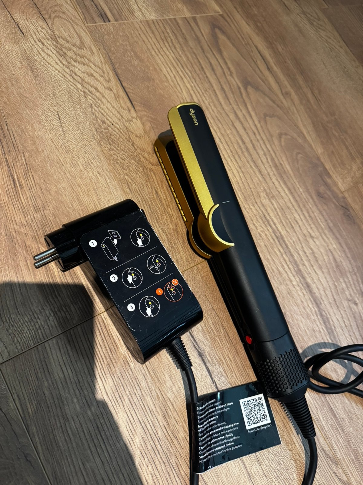 Dyson airstrait fohn/stijltang, Ophalen of Verzenden, Zo goed als nieuw, Haarverzorging