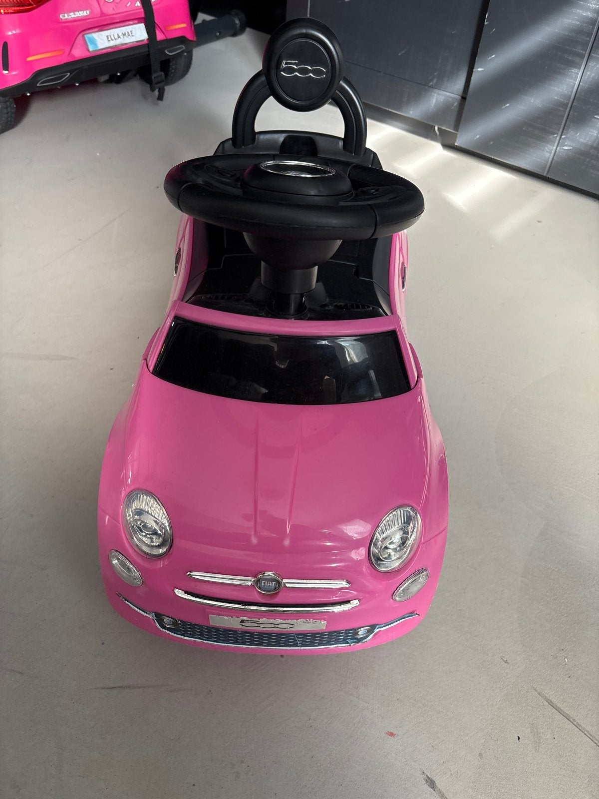 Roze Fiat 500 loopauto voor kinderen, Ophalen, Gebruikt