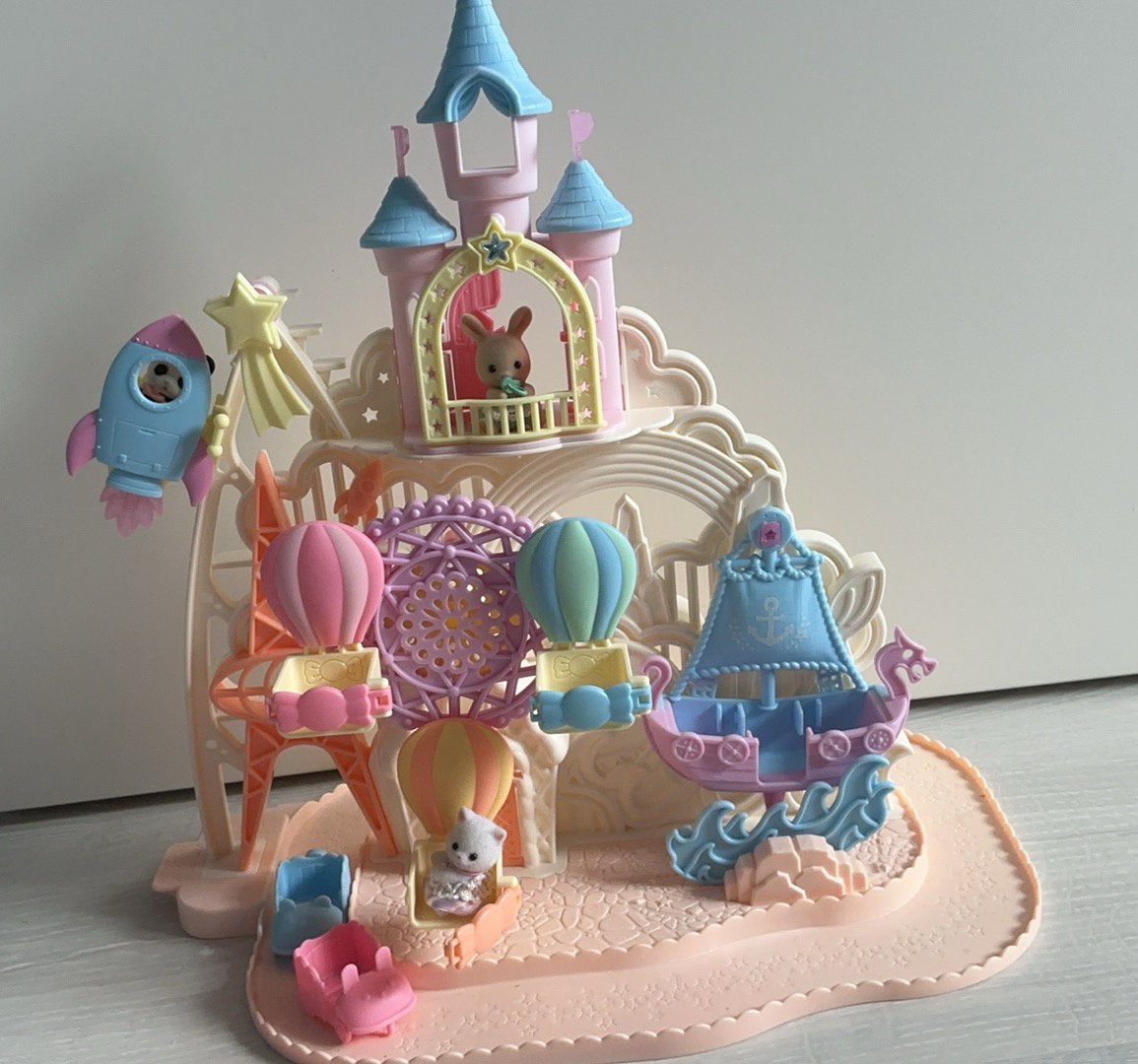 Sylvanian families baby pretpark 5537, Ophalen, Zo goed als nieuw, Poppenhuis