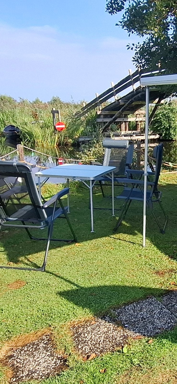kampeertafel 4 personen decathlon opklapbaar, Caravans en Kamperen, Ophalen, Zo goed als nieuw, Campingtafel