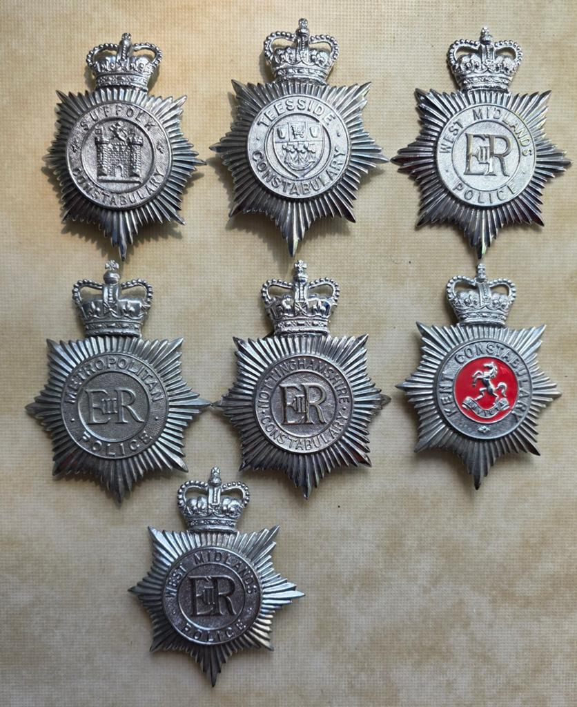 Diverse Engelse politie-emblemen en knopen, Ophalen of Verzenden, Overige soorten, Engeland, Embleem of Badge