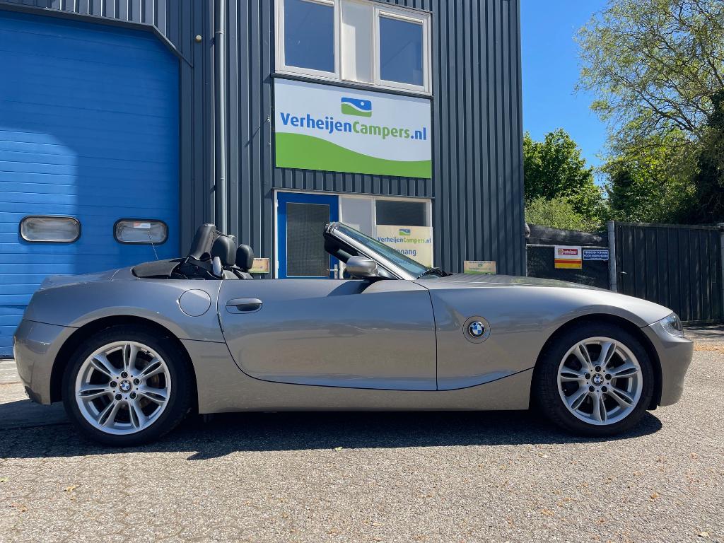 BMW Z4 2.2i Roadster 125KW/170PK, Auto's, 2171 cc, Cabriolet, Bedrijf, Handgeschakeld