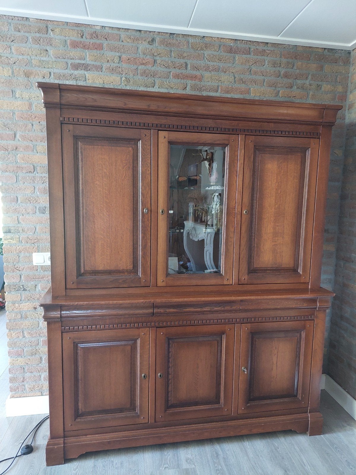Kersenhouten Kast met Licht en Facetgeslepen Glas, Ophalen, Glas, 200 cm of meer, 150 tot 200 cm
