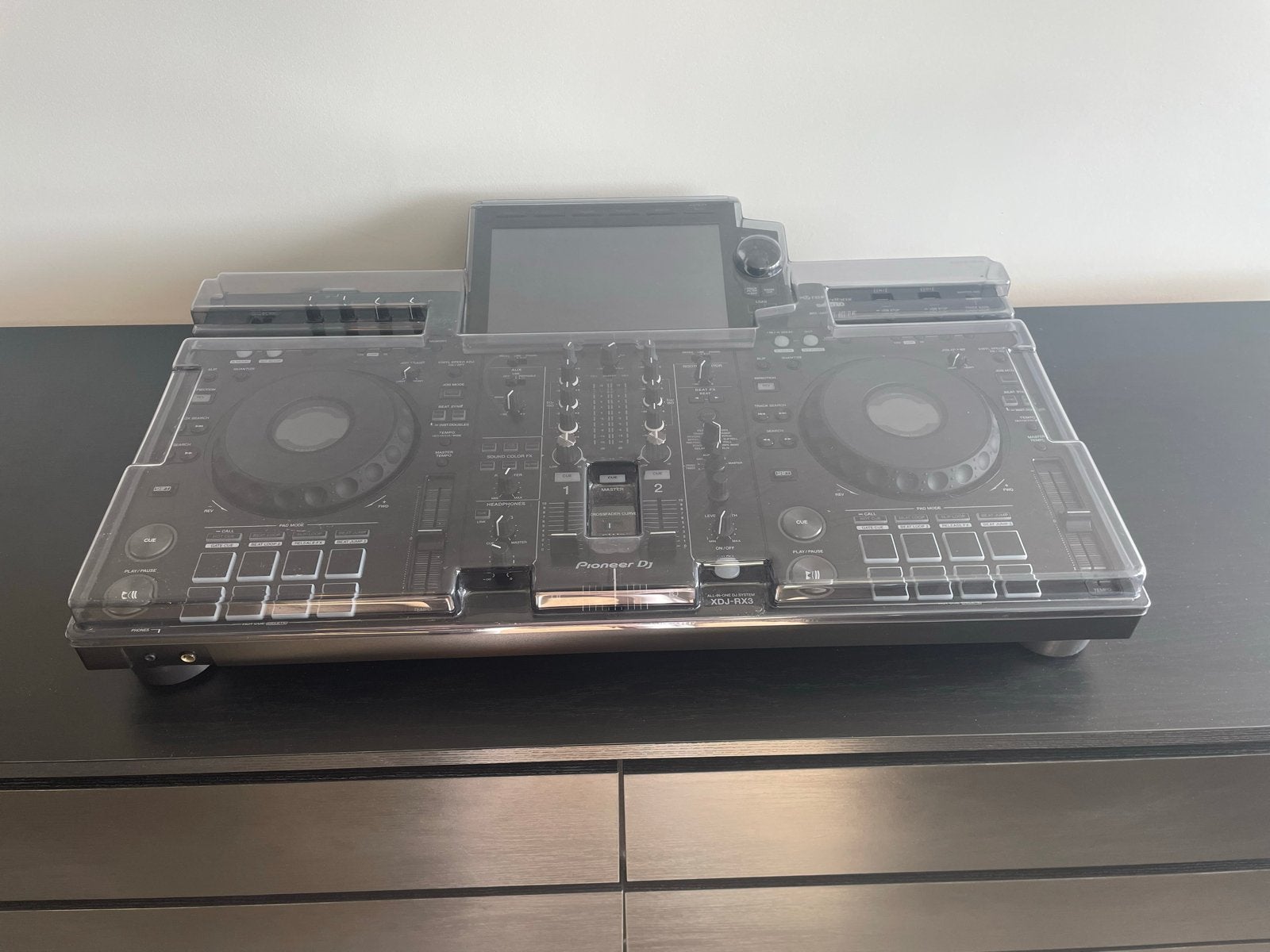 Foto 5 van Pioneer DDJ-RX3 met Decksaver en originele doos