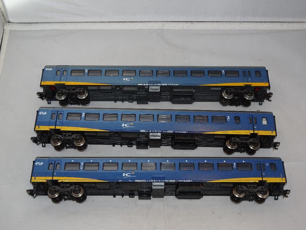 3 Marklin NS IC+ wagons 42641/42642/4264? als nieuw (#918), Wisselstroom, Wagon, Ophalen of Verzenden, Märklin