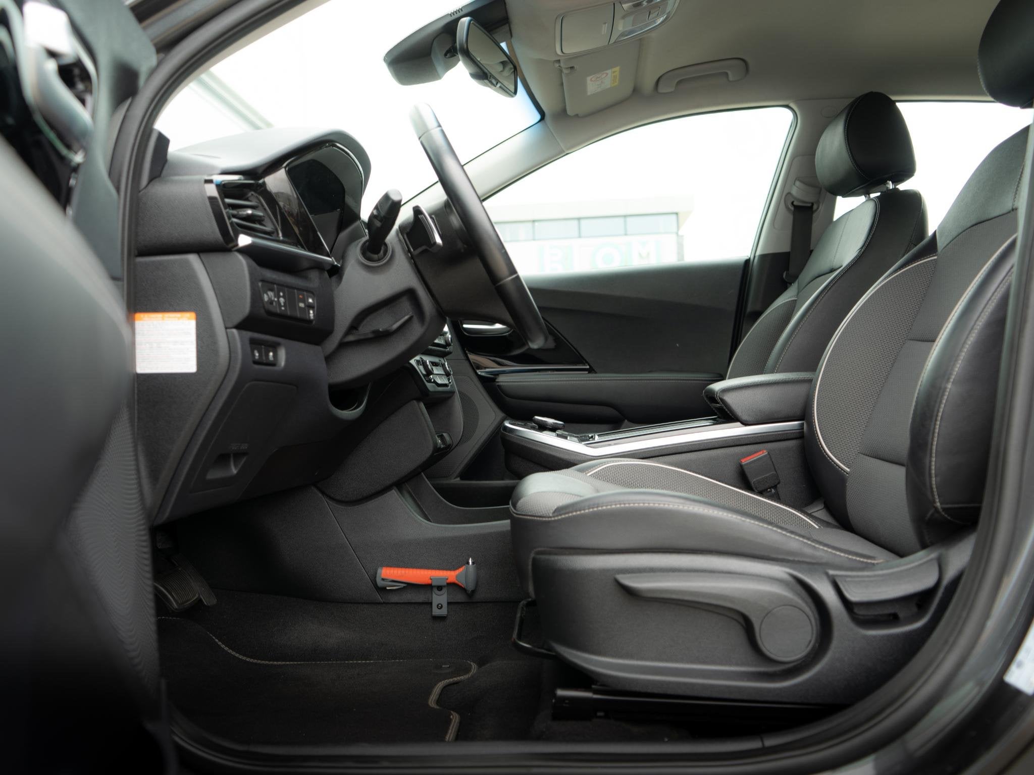 Foto 20 van Kia e-Niro DynamicLine 64 kWh | Trekhaak | 3 Fase | Adaptiev