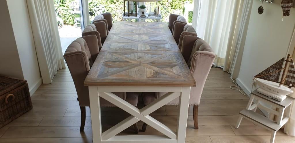 Maatwerk landelijke eettafel RM Chassigny kasteelvloer stijl, Huis en Inrichting, Tafels | Eettafels, Riviera Maison, Vier personen