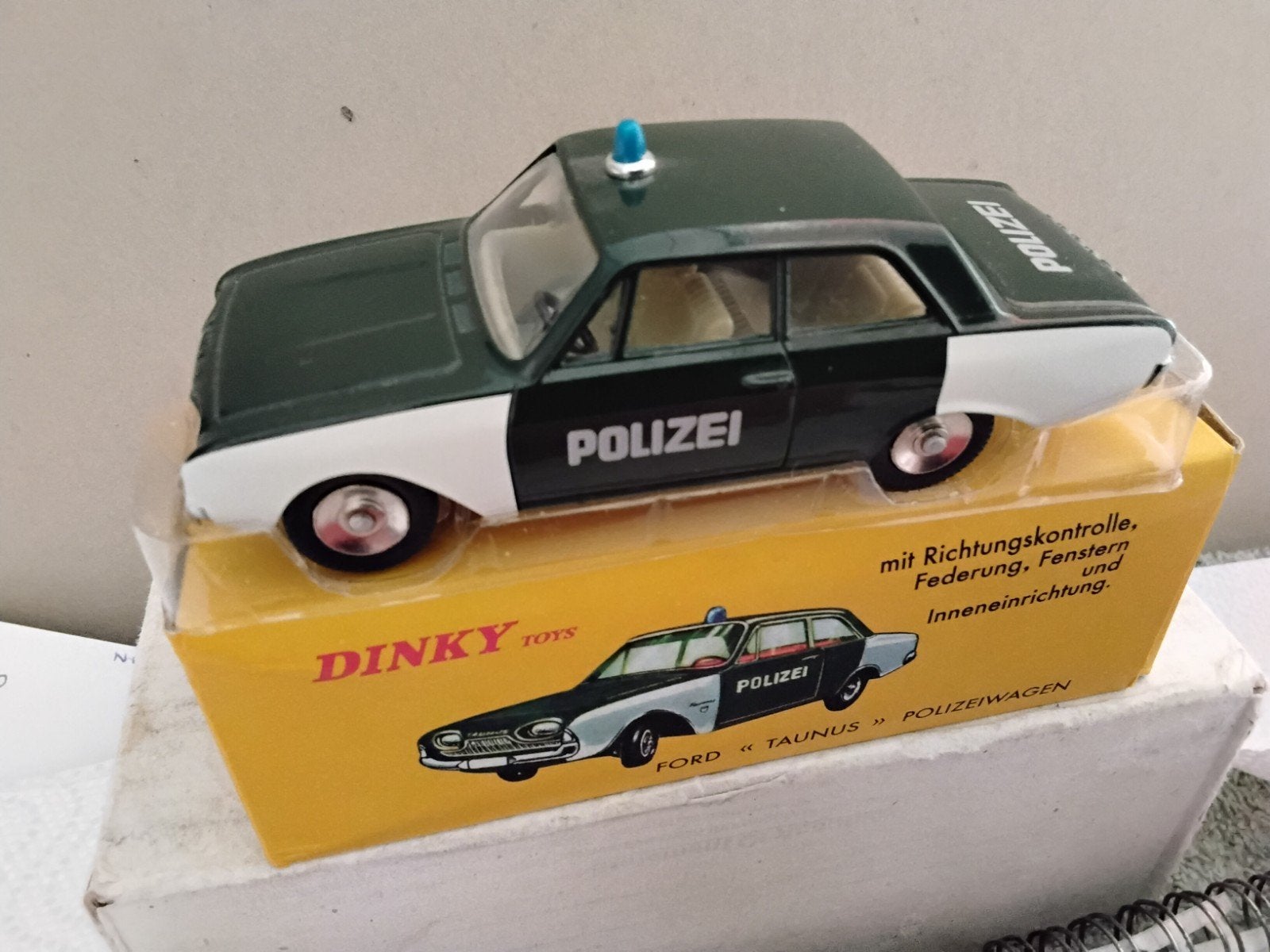 ATLAS DINKY TOYS FORD  TAUNUS POLIZEIWAGEN NR 551, Ophalen of Verzenden, Auto, Dinky Toys