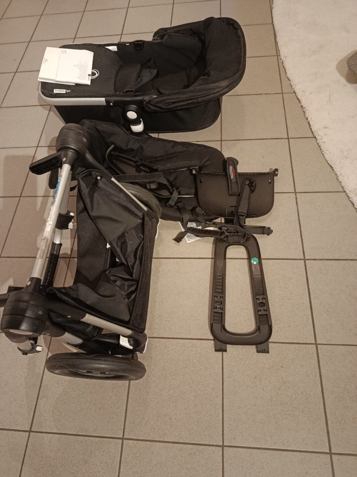 Foto 3 van Bugaboo Lynx kinderwagen + reiswieg.