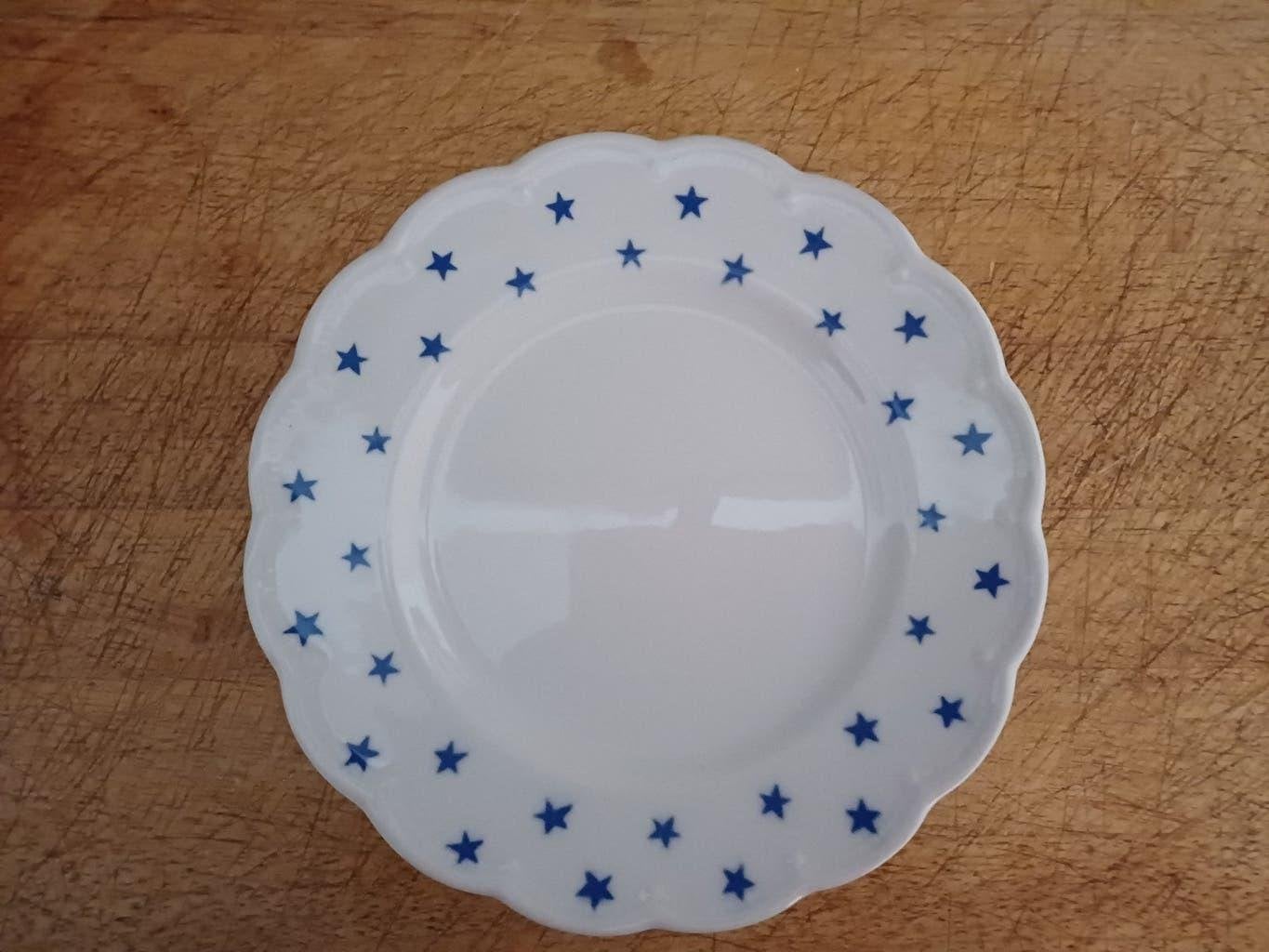 Mooie Ontbijtborden van Boch decor Sterretjes blauw, Antiek en Kunst, Verzenden