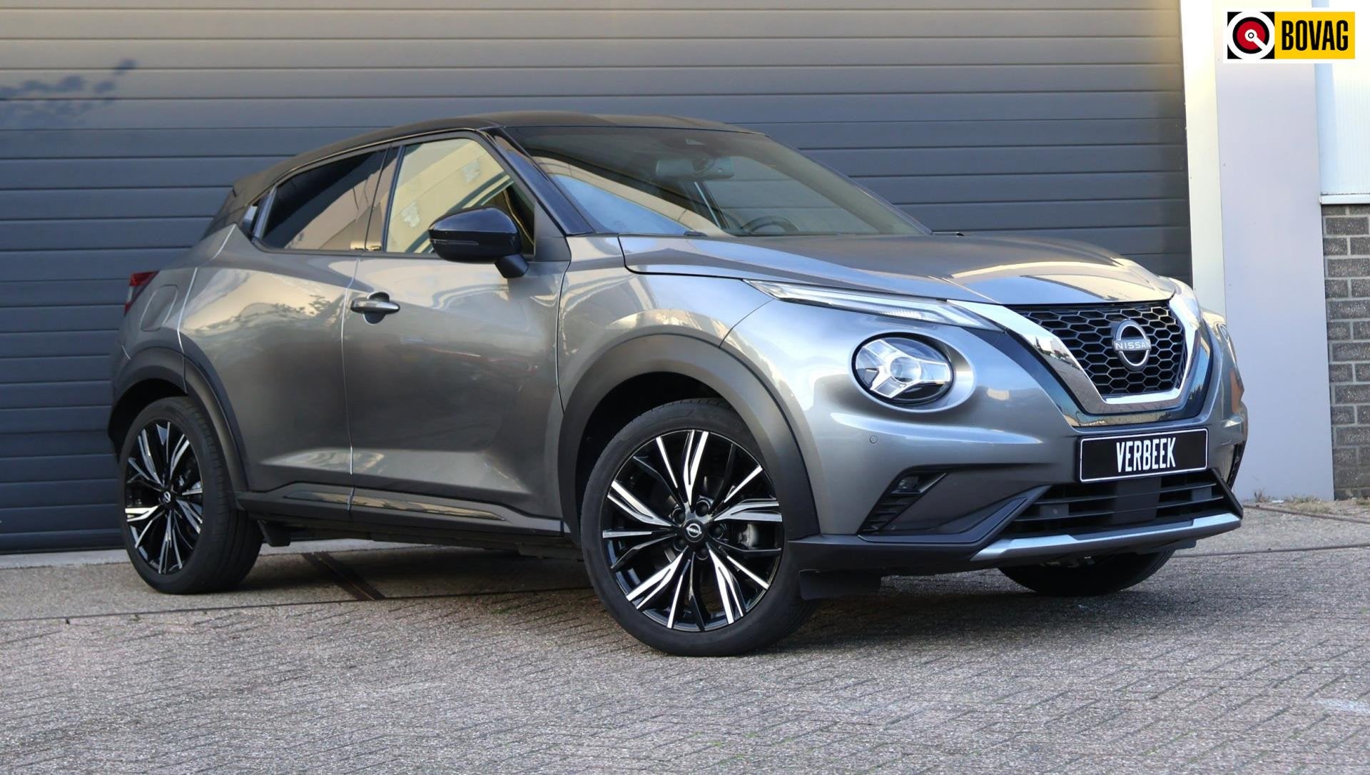 Nissan Juke 1.0 DIG-T N-Design Luxe/Camera/Navi/Cruise/PDC/1, Auto's, Nissan, Voorwielaandrijving, Zwart, 700 kg, Leder en Stof