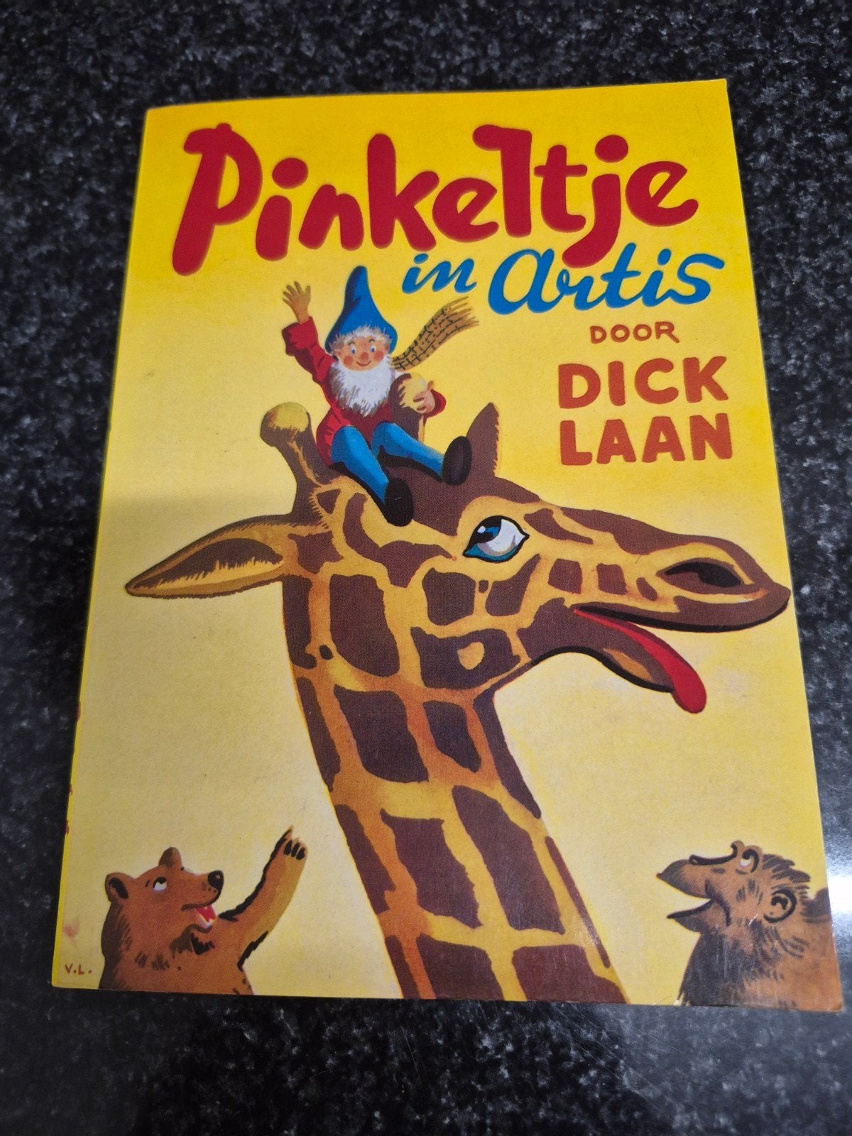 Pinkeltje in Artis - Dick Laan (Vintage Kinderboek), Boeken, Ophalen of Verzenden, Gelezen, Dick Laan, Sprookjes