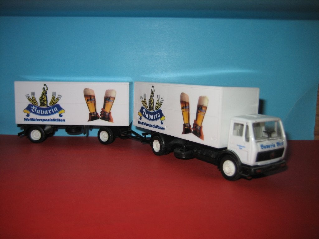 Bavaria-Bier MERCEDES combi  Herpa, Ophalen of Verzenden, Zo goed als nieuw, Bus of Vrachtwagen, Herpa