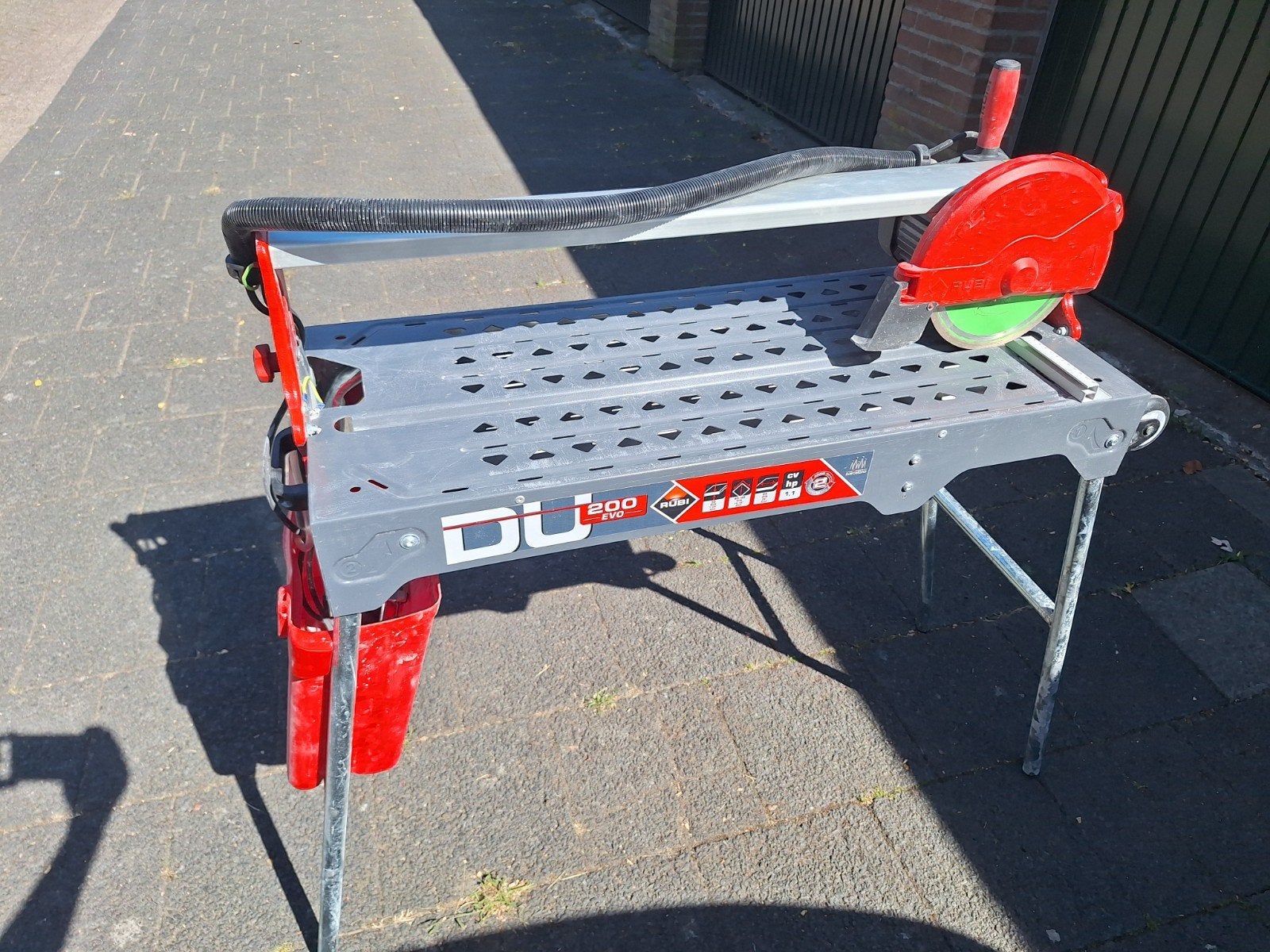 Rubi DU 200 EVO Tegelzaag - Zo goed als nieuw, Ophalen, Overige typen, 600 tot 1200 watt, Zo goed als nieuw