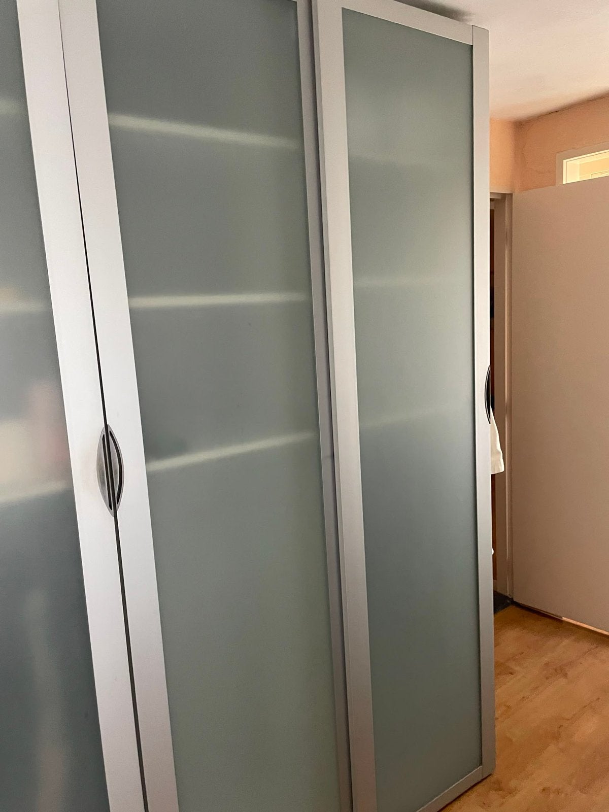 3 dubbele kasten met schuifdeuren - gratis af te halen, Ophalen, Gebruikt, 100 tot 150 cm, 200 cm of meer