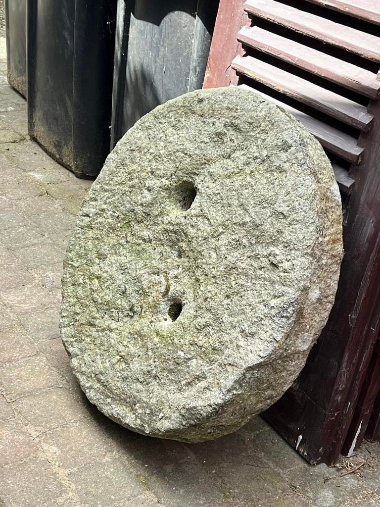 GROTE OUDE MOLENSTEEN, Tuin en Terras, Waterpartijen en Fonteinen, Ophalen, Gebruikt, Beton