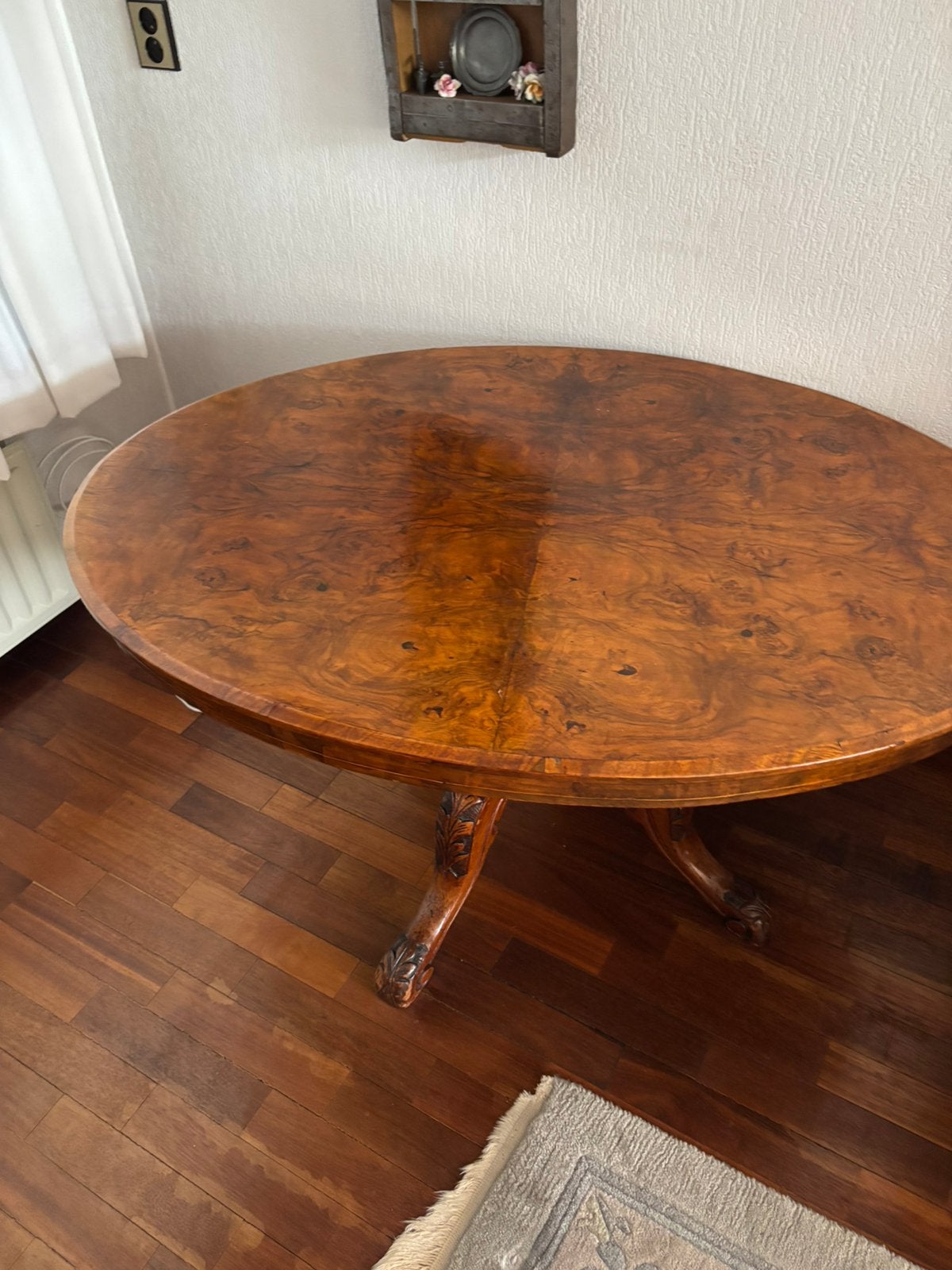 Bieden notenhouten salontafel, Antiek en Kunst, Ophalen