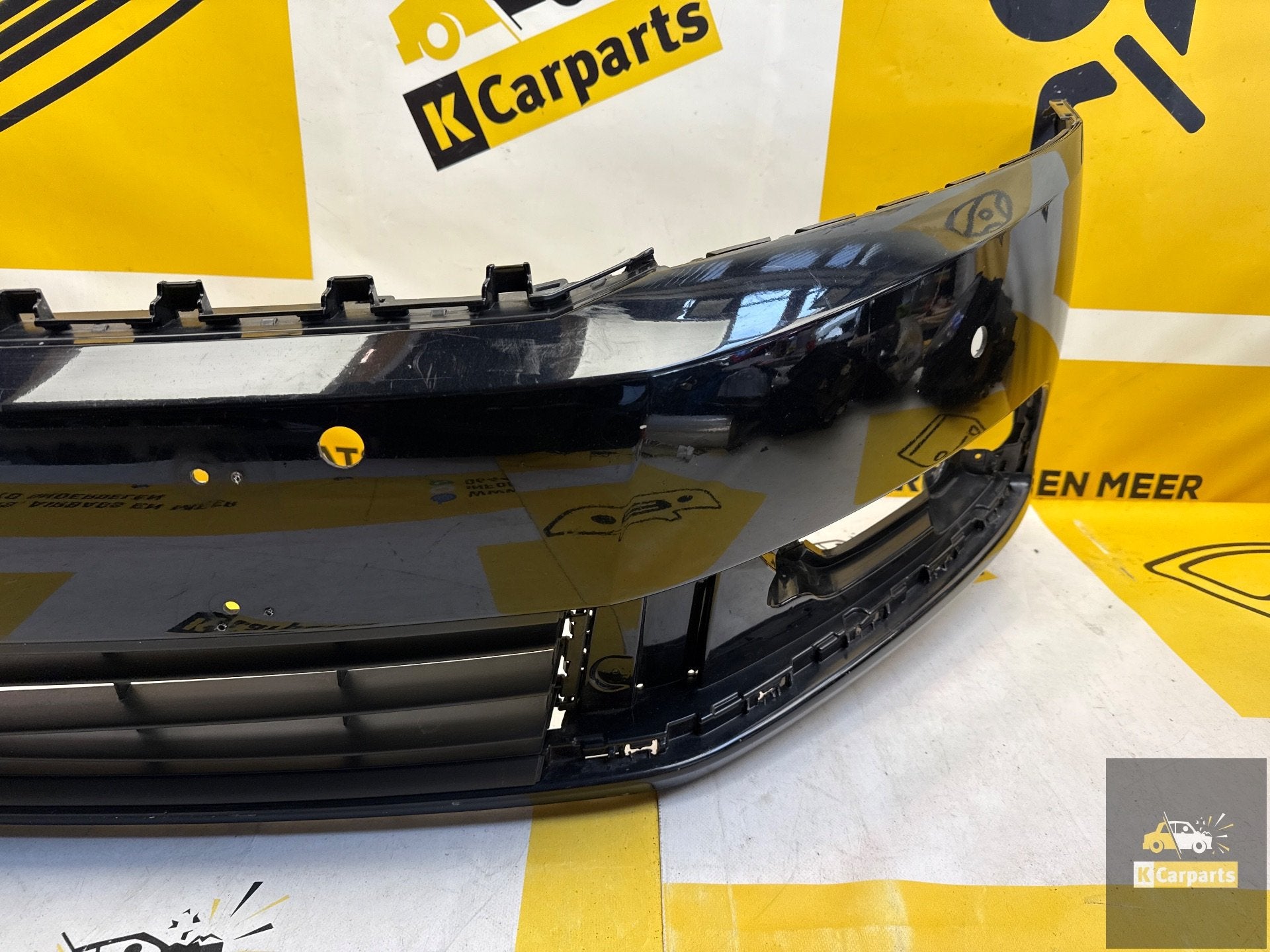 Volkswagen Passat B7 3AA Voorbumper 4xPDC 3AA807221, Gebruikt, Volkswagen AG, Bumper, Berliner Ring 2
38440  Wolfsburg, DE