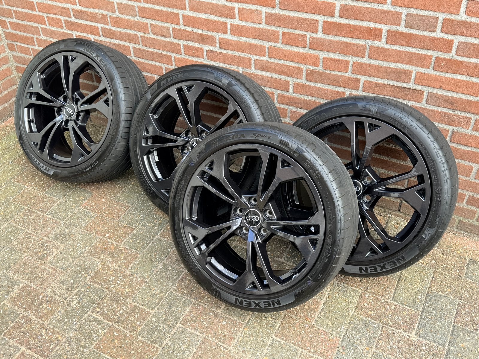 Audi A3 velgen 8Y S-line 18 inch Nw model RS Audi Zwart, Ophalen, 18 inch, Banden en Velgen, Zomerbanden