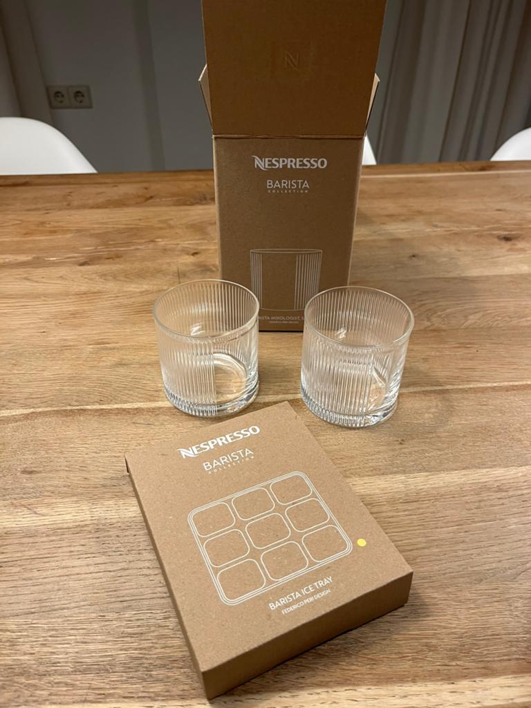 2 Nespresso Barista glazen en icecube tray, Ophalen of Verzenden, Nieuw, Overige typen