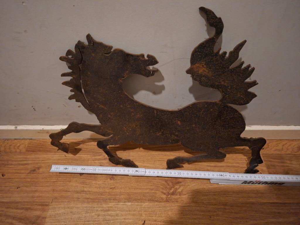 Stalen Paard, Ophalen