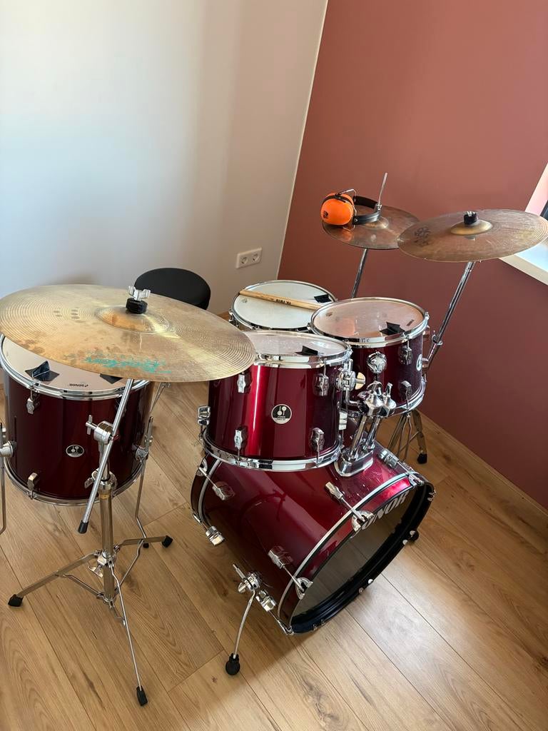 Sonor Force 507 drumstel met Paiste bekkens, Ophalen, Gebruikt, Sonor