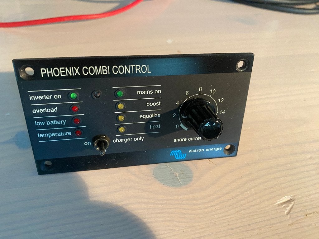 Victron Phoenix Combi Control paneel (Afstandsbediening), Ophalen of Verzenden, Zo goed als nieuw
