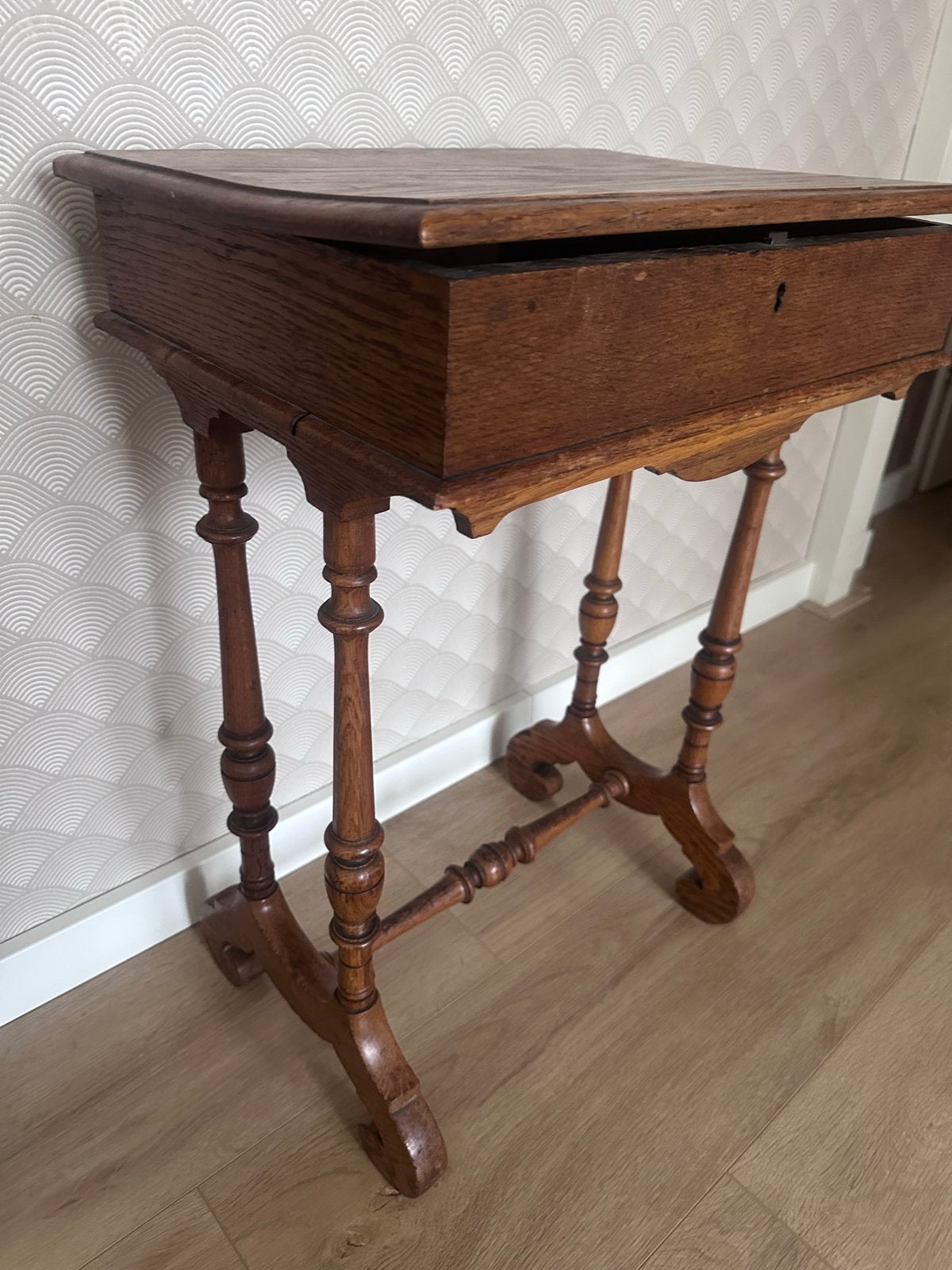 Antieke Biedermeier bijzettafel / naaitafel, Antiek en Kunst, Ophalen