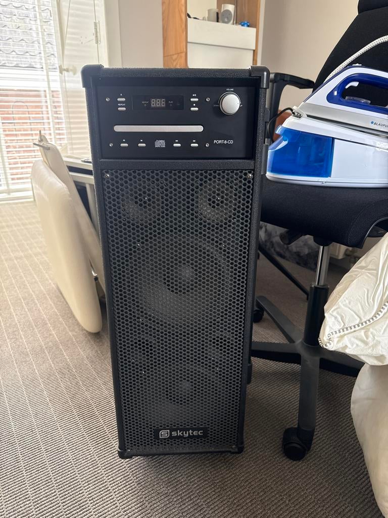 Skytec karaokeset op wieltjes met cd-speler, Ophalen, Zo goed als nieuw, Complete set