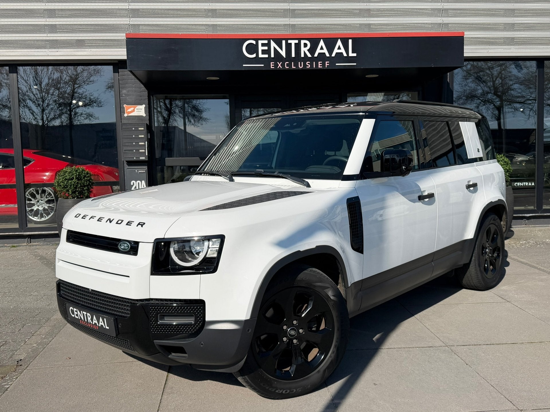 Land Rover Defender 2.0 D240 110 S Carplay|Camera|Grijskente, 13 km/l, Automatische klimaatregeling, Euro 6, 4 cilinders