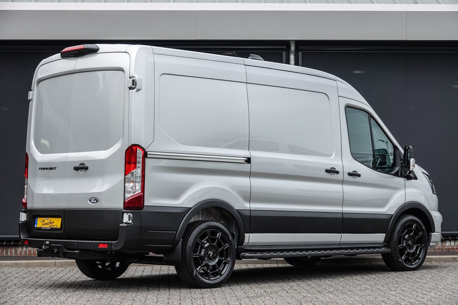 Ford Transit L2H2 | 130Pk A8 Aut. | Raptor Edition | 2x Schu, Automatische klimaatregeling, Stof, Zwart, 4 cilinders