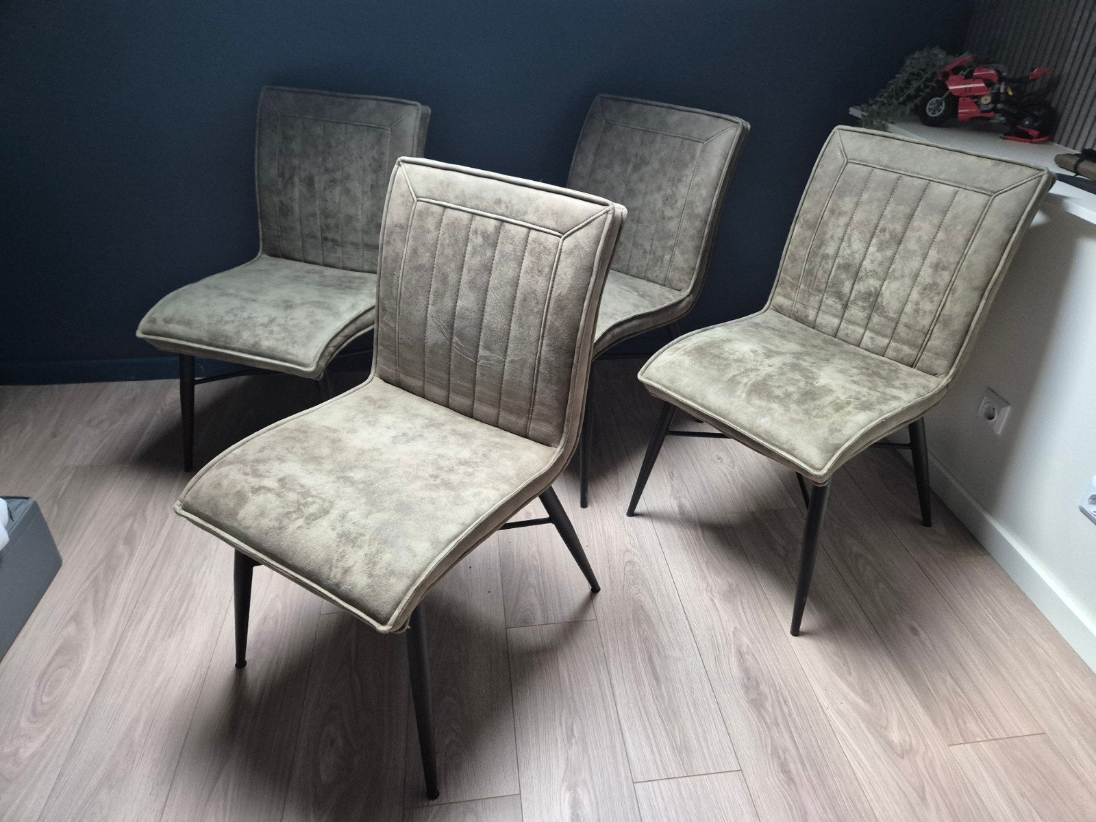 4 eetkamerstoelen, Ophalen, Zo goed als nieuw, Overige kleuren, Vier
