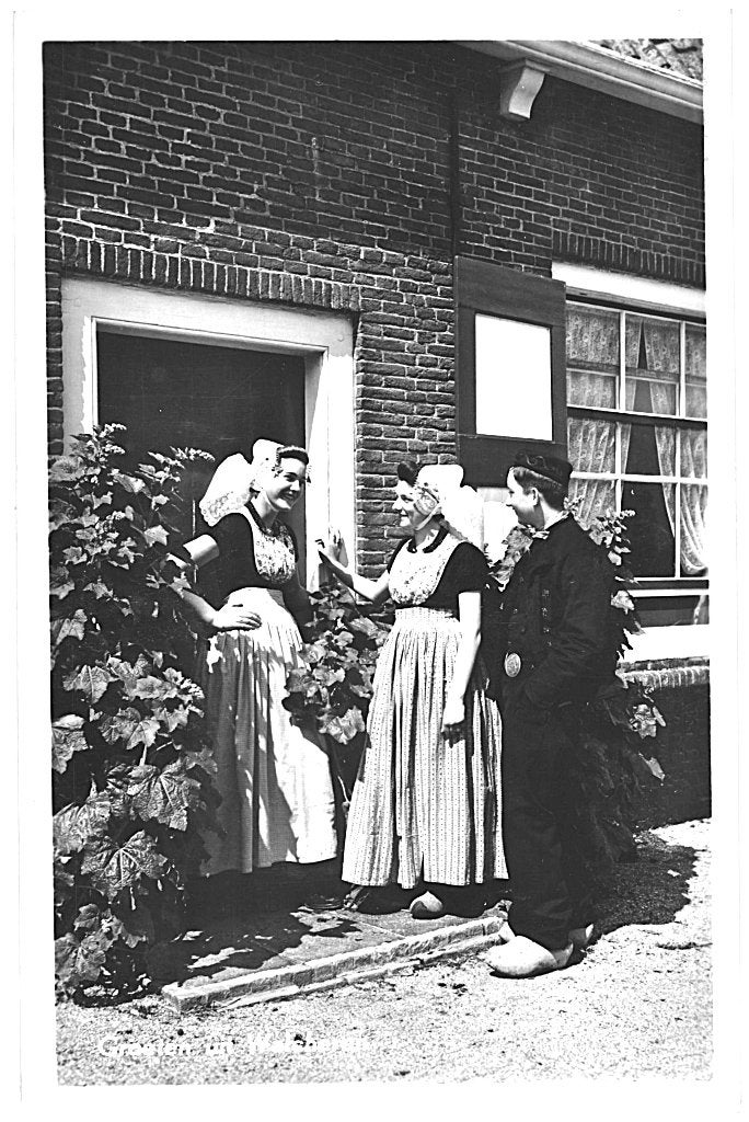 700468 Arnemuiden Klederdracht Zeeland 1957 Gelopen, Ophalen of Verzenden, 1940 tot 1960, Gelopen, Zeeland