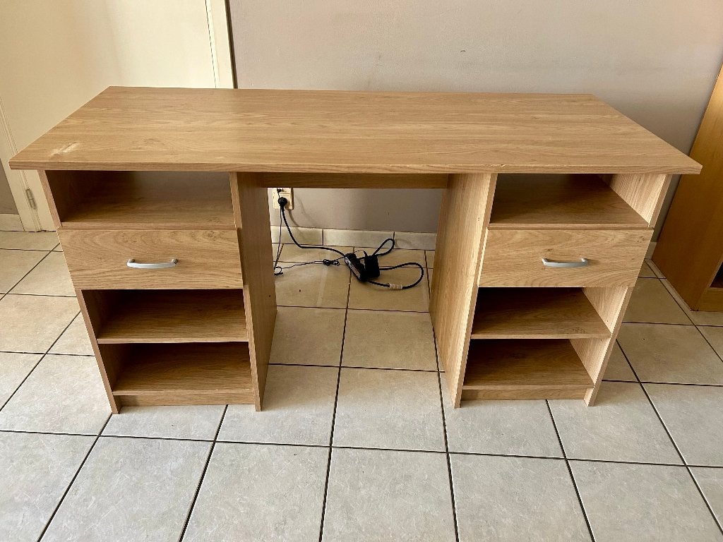 klassiek Ikea bureau, Ophalen, Gebruikt, Scandinavisch, Hout