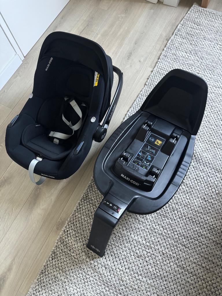 Maxi cosi cabriofix, Ophalen, Autogordel of Isofix, Zo goed als nieuw, 0 t/m 13 kg