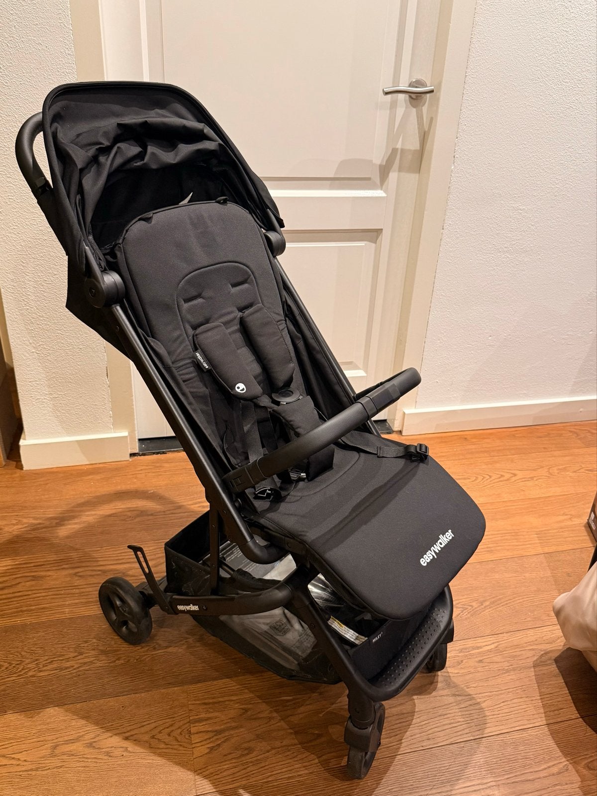 Easywalker Miley2 Buggy - Compact en Lichtgewicht, Kinderen en Baby's, Kinderwagens en Combinaties, Ophalen, Zo goed als nieuw