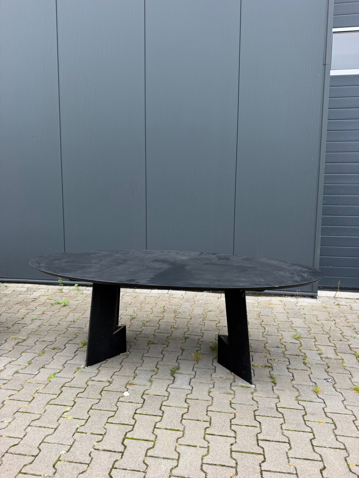 Zwarte 220 x 100 cm ovale eettafel, Ophalen, 100 tot 150 cm, 200 cm of meer, Zo goed als nieuw