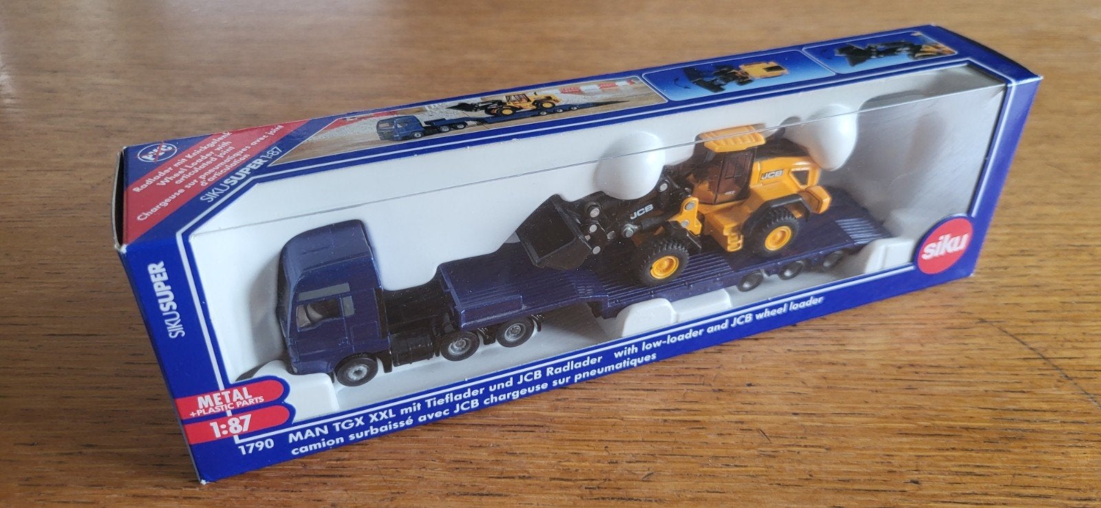 Siku 1790 Man vrachtwagen met jcb shovel, Ophalen of Verzenden, Zo goed als nieuw, Bus of Vrachtwagen, SIKU