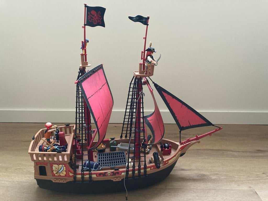 Playmobil Piratenschip met figuur en accessoires, Ophalen of Verzenden, Gebruikt, Complete set