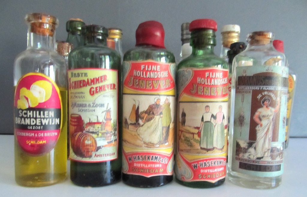 miniatuurflesjes oude  Schiedamsche genever miniatuurflesjes, Ophalen of Verzenden