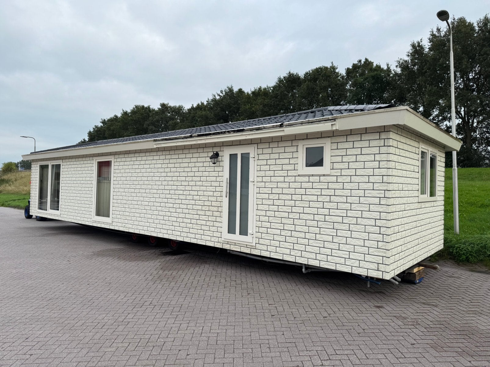 Woonwagen instapklaar te koop 15x4