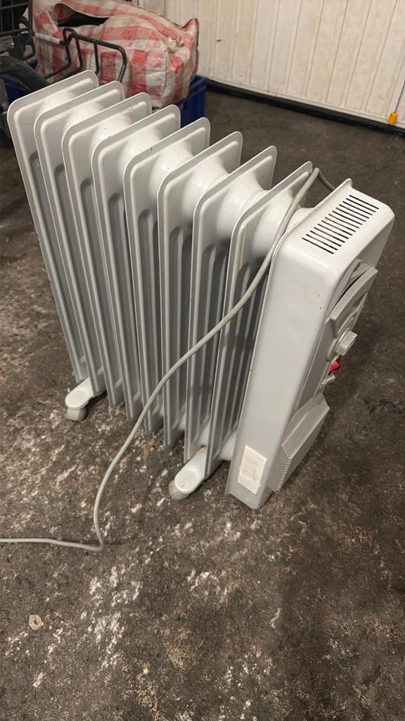 Goed werkende verwarming, Doe-het-zelf en Verbouw, Verwarming en Radiatoren, Ophalen of Verzenden, Zo goed als nieuw, Radiator